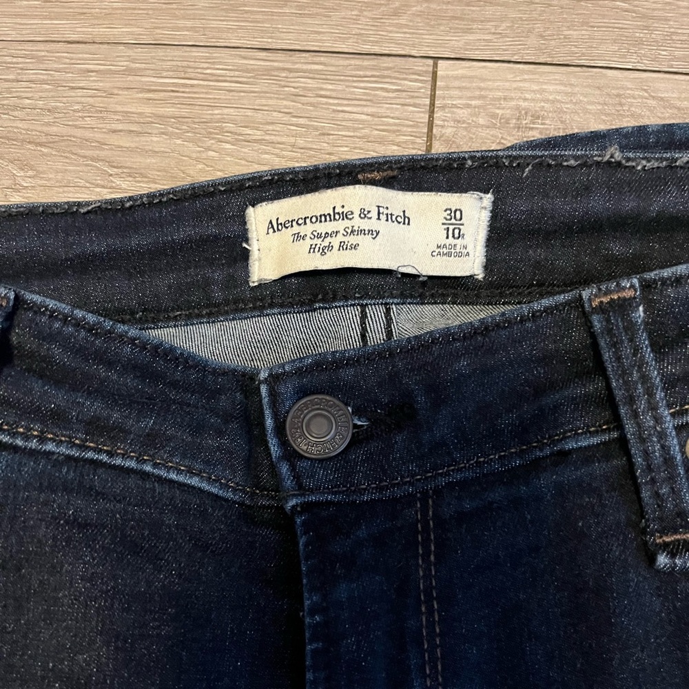 A&F Dark Wash High Rise Super Skinny Jean